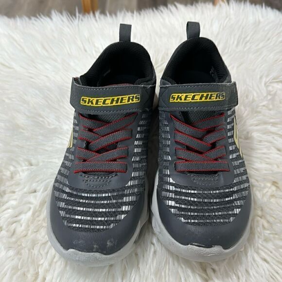 SKECHERS SNEAKERS SIZE 2 - Picture 1 of 9